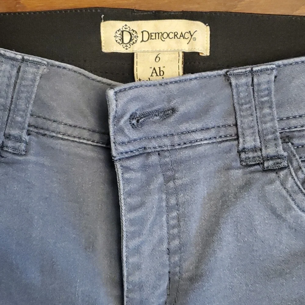3 pair capris - Picture 4 of 4